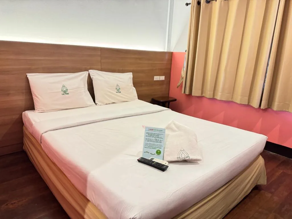 Standard Double Room β Collection O Khu Mueang